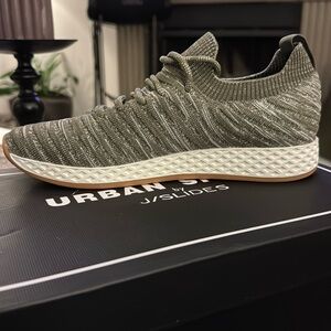 Urban Sport By J/Slides Women's Opy Sneakers Black  Sz 9 BRAND NEW IN BOX ‼️